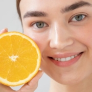Vitamina C per migliorare la qualità della pelle Vitamina C per migliorare la qualità della pelle